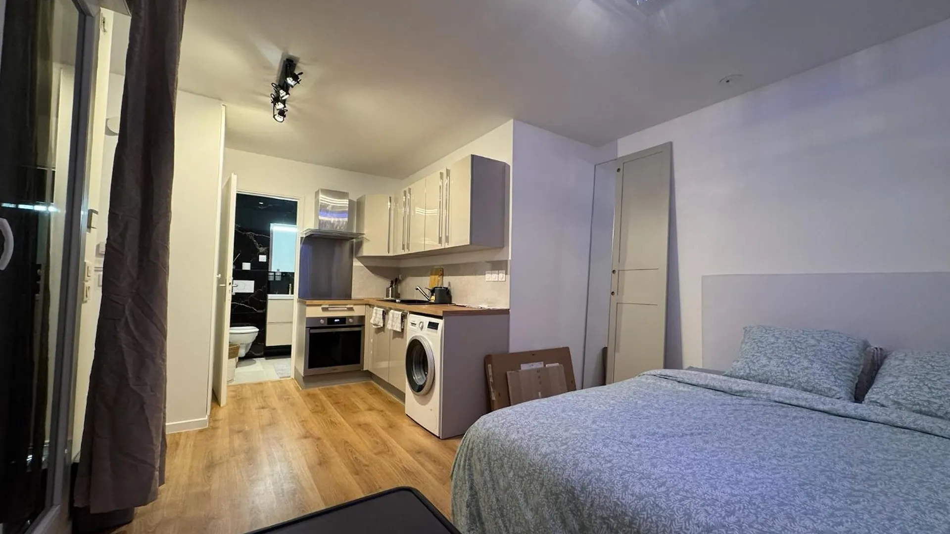 Beau Studio A Nice Centre Apartment